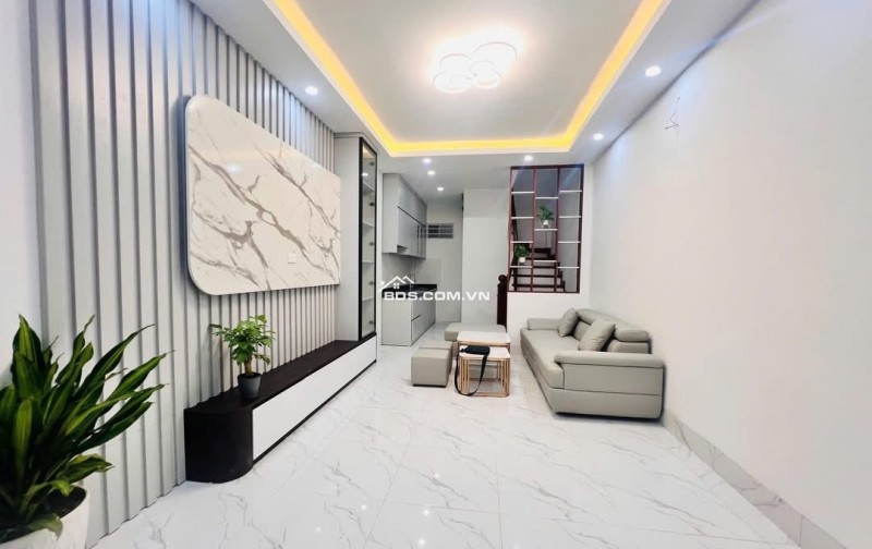 NHÀ ĐẸP Ở LUÔN TRẦN QUỐC VƯỢNG  - THOÁNG TRƯỚC SAU - NGÕ 3 GÁC PHÓNG - GẦN PHỐ - NỘI THẤT XỊN - TẶNG FULL NỘI THẤT.